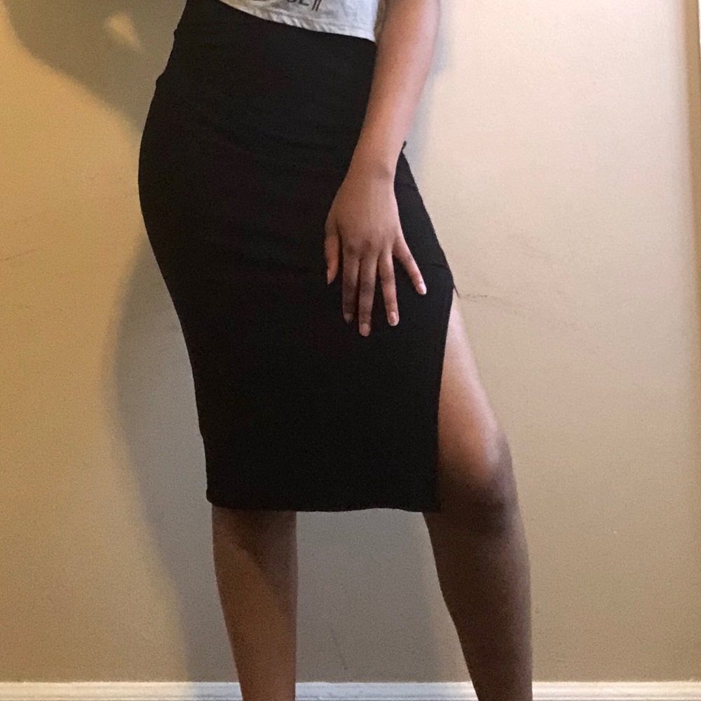 Black slit pencil skirt